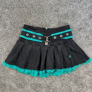Tripp nyc teal lock skirt size S